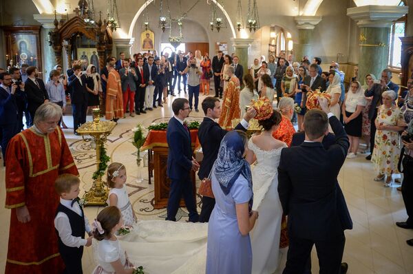 Венчање Марије Чепурине и Филипа Десвела. - Sputnik Србија