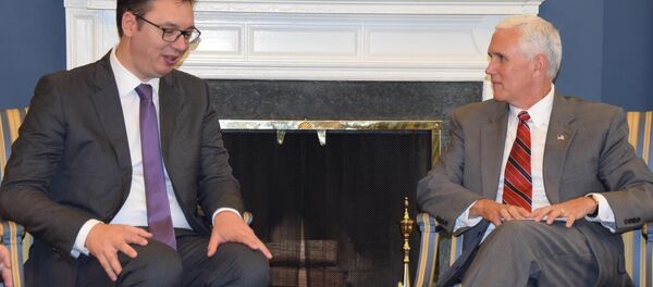 Александар Вучић и Мајк Пенс Александар Вучић и Мајк Пенс - Sputnik Србија