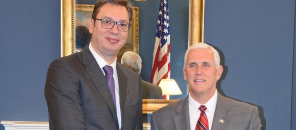 Александар Вучић и Мајк Пенс Александар Вучић и Мајк Пенс - Sputnik Србија