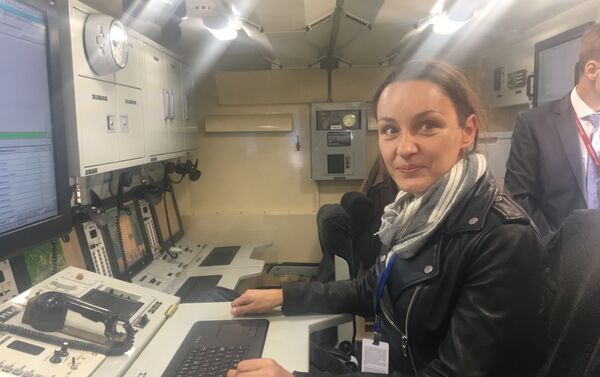 Репортерка Спутњика на авио-космичком салону МАКС 2017 - Sputnik Србија