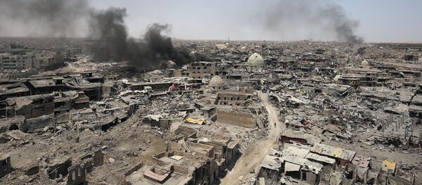Поглед на разрушени Стари град Мосула - Sputnik Србија