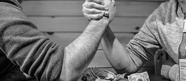 Обарање руку - Sputnik Србија