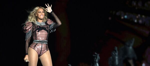 Oni su najbogatiji u 2017: Kraljevi i kraljice keša svetskog šou-biznisa Oni su najbogatiji u 2017: Kraljevi i kraljice keša svetskog šou-biznisa - Sputnik Srbija