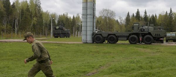 Protivvazdušni raketni sistem S-400 Trijumf tokom vojnih vežbi u Moskovskoj oblasti - Sputnik Srbija