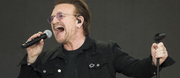 Lider irlandskoй rok-gruppы U2 Bono Lider irlandskoй rok-gruppы U2 Bono - Sputnik Srbija