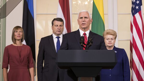 Амерички потпредседник Мајк Пенс и лидери балтичких земаља у Таљину - Sputnik Србија