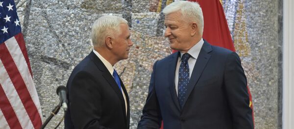 Мајк Пенс у Црној Гори - Sputnik Србија