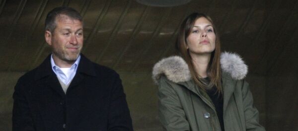 Роман Абрамович и Даша Жукова - Sputnik Србија