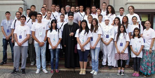 Svake godine ova neobična eksurzija na put kreće uz blagoslov patrijarha Irineja Svake godine ova neobična eksurzija na put kreće uz blagoslov patrijarha Irineja - Sputnik Srbija