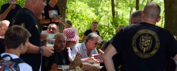 Хрвати на обележавању годишњице акције Олуја Хрвати на обележавању годишњице акције Олуја - Sputnik Србија