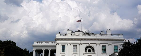 Oblaci iznad Bele kuće u Vašingtonu - Sputnik Srbija