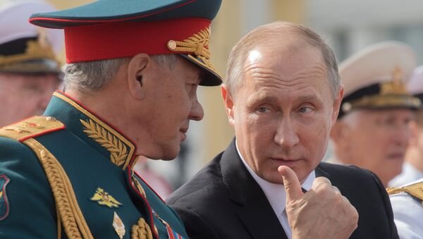Vladimir Putin i Sergej Šojgu - Sputnik Srbija