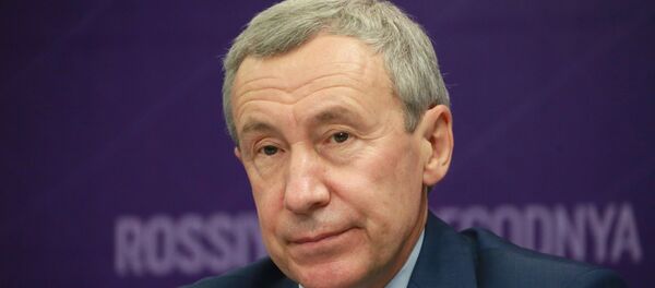 Заменик председника Одбора за међународне послове и председник Комисије за заштиту државног суверенитета Савета федерације Андреј Климов. Заменик председника Одбора за међународне послове и председник Комисије за заштиту државног суверенитета Савета федерације Андреј Климов. - Sputnik Србија