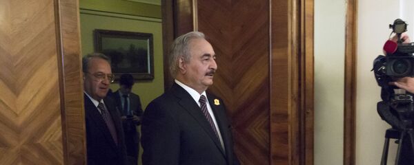 Генерал Либијске националне армије Халифа Хафтар на састанку са министром спољних послова Русије Сергејем Лавровом у Москви Генерал Либијске националне армије Халифа Хафтар на састанку са министром спољних послова Русије Сергејем Лавровом у Москви - Sputnik Србија