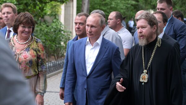 Radna poseta predsednika Rusije Vladimira Putina i premijera Rusije Dmitrija Medvedeva Sevastopolju - Sputnik Srbija