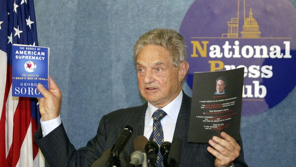 Džordž Soroš na promociji svoje knjige u Vašingtonu 2004. - Sputnik Srbija