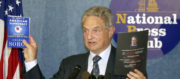 Džordž Soroš na promociji svoje knjige u Vašingtonu 2004. Džordž Soroš na promociji svoje knjige u Vašingtonu 2004. - Sputnik Srbija