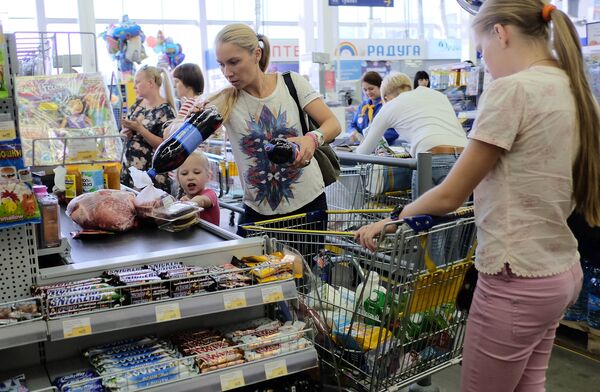 Изненађење после кеса: Срби ће плаћати кауцију за јогурт, воду, паштету, сардину... Изненађење после кеса: Срби ће плаћати кауцију за јогурт, воду, паштету, сардину... - Sputnik Србија