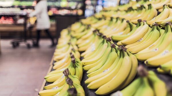 Banane u supermarketu - Sputnik Srbija