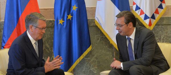 Ambasador Rusije u Beogradu Aleksandar Čepurin i predsednik Srbije Aleksandar Vučić Ambasador Rusije u Beogradu Aleksandar Čepurin i predsednik Srbije Aleksandar Vučić - Sputnik Srbija