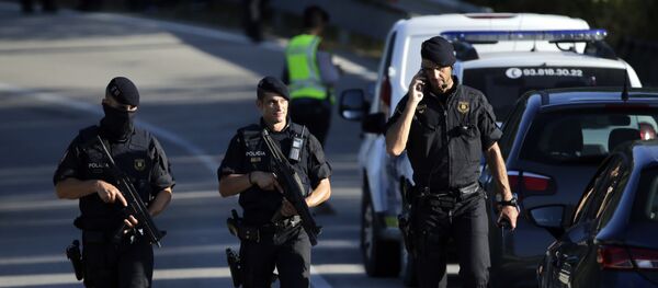 Полиција патролира након терористичког напада у Барселони - Sputnik Србија