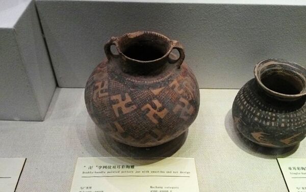Drevna vaza izložena u muzeju provincije Gansu, u Landžou - Sputnik Srbija