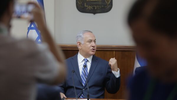 Izraelski premijer Benjamin Netanijahu na sastanku kabineta u Jerusalimu - Sputnik Srbija