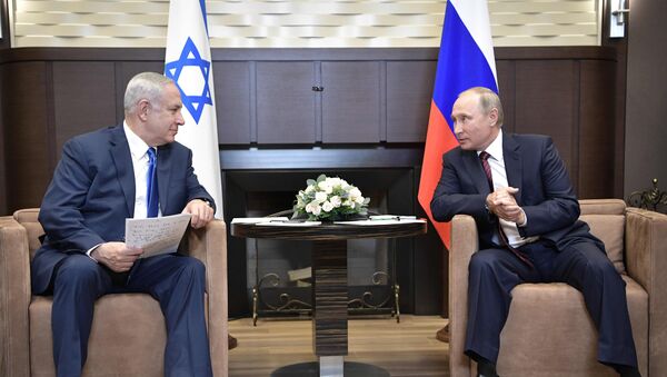 Premijer Izraela Benjamin Netanijahu i predsednik Rusije Vladimir Putin 23.08.2017. - Sputnik Srbija