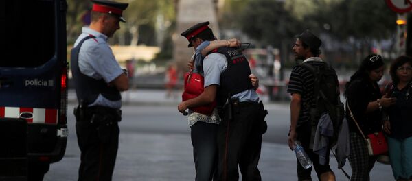 Svakodnevni prizor iz Barselone posle terorističkog napada Svakodnevni prizor iz Barselone posle terorističkog napada - Sputnik Srbija