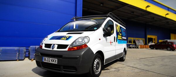 Комби за трансфер новца - Sputnik Србија