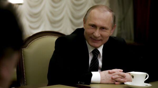 Владимир Путин током интервјуа са Оливером Стоуном Владимир Путин током интервјуа са Оливером Стоуном - Sputnik Србија