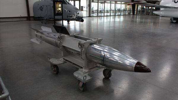 Б61 нуклеарна бомба - Sputnik Србија
