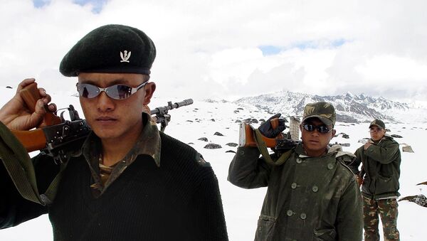 Индијски војници на Хималајима уз кинеску границу - Sputnik Србија