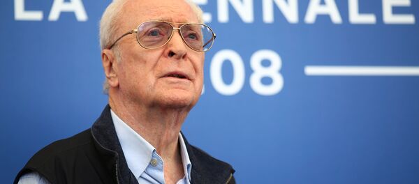 Majkl Kejn na Venecijanskom filmskom festivalu. - Sputnik Srbija