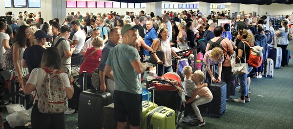 Gužba na aerodromu u Orlandu Gužba na aerodromu u Orlandu - Sputnik Srbija