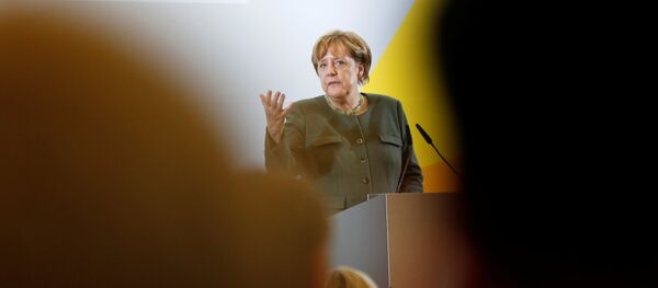 Немачка канцеларка Ангела Меркел говори на предизборном митингу Хришћанске демократске партије и Штразбургу Немачка канцеларка Ангела Меркел говори на предизборном митингу Хришћанске демократске партије и Штразбургу - Sputnik Србија