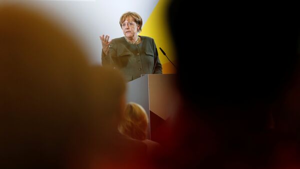 Nemačka kancelarka Angela Merkel govori na predizbornom mitingu Hrišćanske demokratske partije i Štrazburgu - Sputnik Srbija