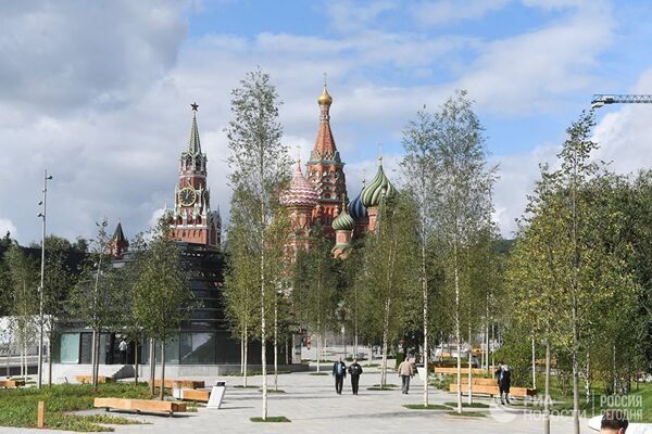 Цркве, храмови. Они су контролисано ушли у парк... Цркве, храмови. Они су контролисано ушли у парк... - Sputnik Србија