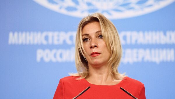Портпаролка Министарства спољних послова Русије Марија Захарова говори на редовном брифингу - Sputnik Србија