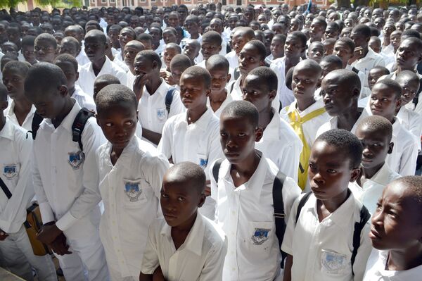 Učenici vladinog koledža u đačkim uniformama u Maiduguriju, Nigerija. - Sputnik Srbija