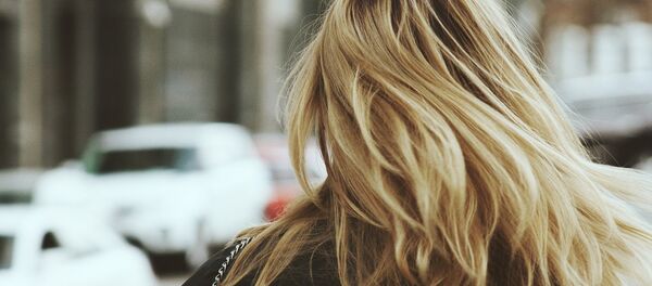 Plavuša - Sputnik Srbija