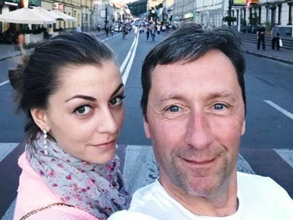 Руски редитељ, продуцент и глумац Максим Демченко и руска глумица Јулија Кудојар Руски редитељ, продуцент и глумац Максим Демченко и руска глумица Јулија Кудојар - Sputnik Србија