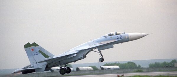 SU-27 UB - Sputnik Srbija