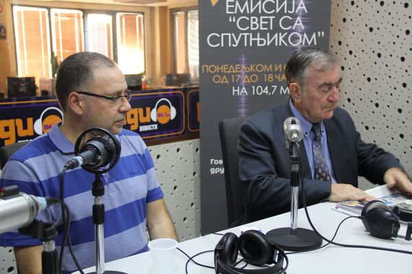 Jaser Havari i Stanoje Jovanović Jaser Havari i Stanoje Jovanović - Sputnik Srbija