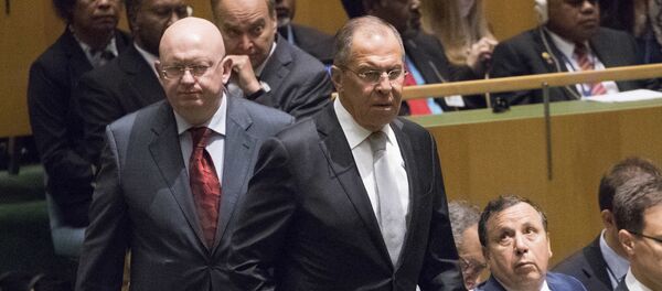 Министар спољних послова Русије Сергеј Лавров и амбасадор Русије у УН Василиј Небензја долазе на заседање Генералне скупштине УН - Sputnik Србија