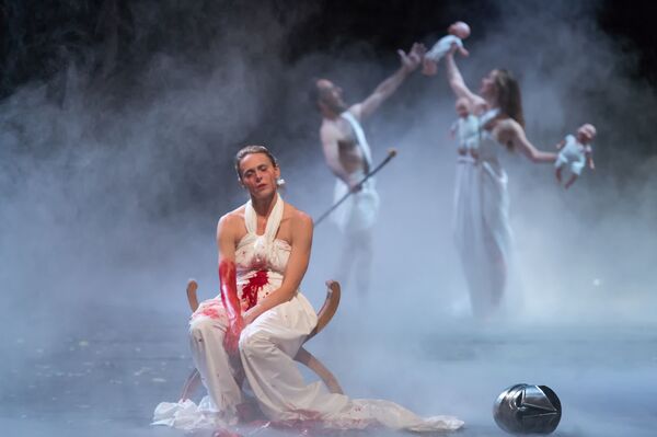 Predstava „Olimp“ Jana Fabra Predstava „Olimp“ Jana Fabra - Sputnik Srbija