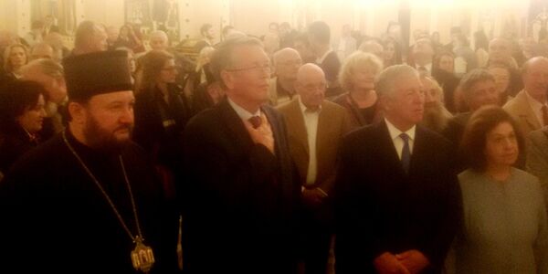 Pored članova kraljevske porodice, otvaranju izložbe prisustvovali su i vikarni episkop moravički i starešina Podvorja srpske patrijaršije u Moskvi Antonije i ambasador Ruske Federacije Aleksandar Čepurin Pored članova kraljevske porodice, otvaranju izložbe prisustvovali su i vikarni episkop moravički i starešina Podvorja srpske patrijaršije u Moskvi Antonije i ambasador Ruske Federacije Aleksandar Čepurin - Sputnik Srbija