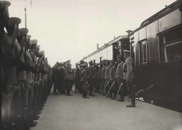 Одеса, 10. мај 1916. године, српски војници постројени на железничкој станици - Sputnik Србија