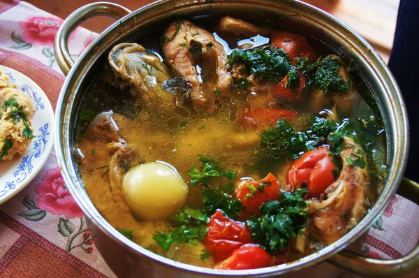 Golim rukama na medveda: Otkrivena tajna neustrašivog ruskog naroda - Sputnik Srbija