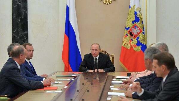 Председник Русије Владимир Путин на заседању Савета безбедности Русије - Sputnik Србија